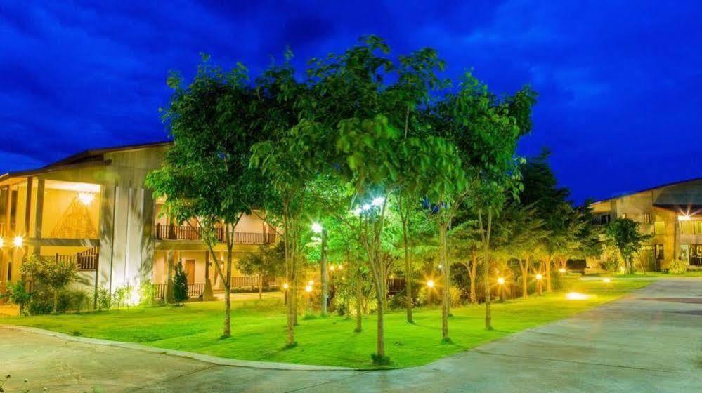 Baan Pailyn Resort Lamphun Li Экстерьер фото